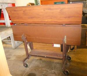 lot 7 image: same as lot #6 but shown folded up