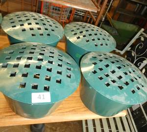 lot 41 image: FOUR display units for standing things in