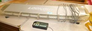 lot 47 image: Wolo Lookout Warning light bar