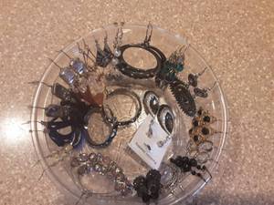 18-Pair Of Pierced Earrings