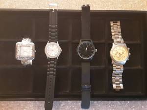 4-Watches