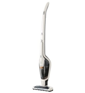 lot 39 image: NEW Electrolux Ergorapido Stick Cleaner