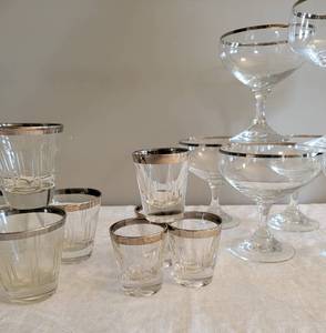 lot 126 image: Silver Banded Vintage Glassware Service