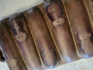 lot 198 image: Cast Iron Corn Bread Mold Pans