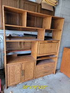 lot 221 image: Rattan Oak Bookcase