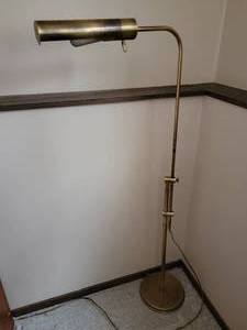 lot 48A image: Vintage Brushed Brass Floor Lamp, a