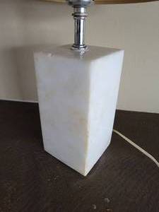 lot 212 image: Terri Cube Desk Lamp