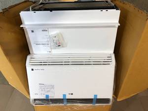 lot 32 image: LG Electronics 18,000 BTU 230208-Volt Dual Inverter Window Air Conditioner LW1817IVSM Cools 1,000 Sq Ft, Wi-Fi Enabled with Remote - good condition - review all picture
