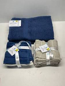 lot 29 image: New Bath Towels and Wash Cloths