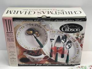 lot 49 image: Gibson Christmas Charm 10 Piece Serving Dish Set