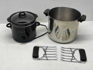lot 62 image: Small Crock Pot and Stainless Steel Cooking Pot