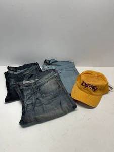 lot 66 image: New Mens Jeans and Ballcap