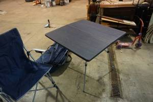 Portable TravelCamping Table With 2 Chairs
