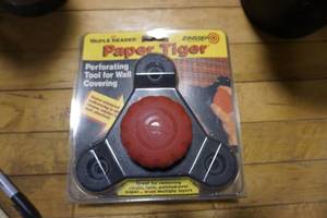 Zinsser Brand Paper Tiger Triple Head Wall Paper ScoringRemoval Tool