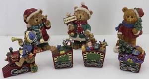 lot 3 image: Bears, Train & Christmas Dcor