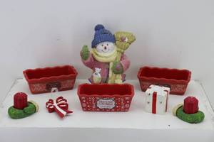lot 10 image: Dishes, Candles & misc