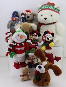 lot 38 image: Stuffed Animals