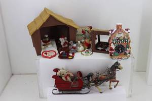 lot 43 image: Clock, Sleigh & misc