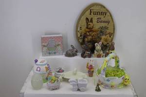 lot 45 image: Easter