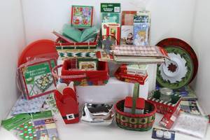 lot 47 image: Christmas Bags, Boxes, Baskets & misc