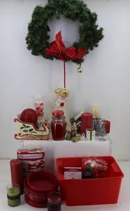 lot 51 image: Misc Christmas Dcor