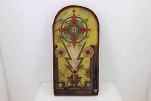 lot 53 image: Vintage Lindstrom Rocket Shot