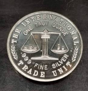 1 TROY OZ .999 FINE SILVER BUFFALO TRADE UNIT