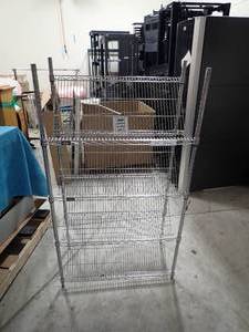 Metal shelf, missing 1 leg peg