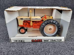 lot 14 image: ERTL Case 800 Case-O-Matic Diesel Tractor Die Cast 116 Scale Tractor in Original Box