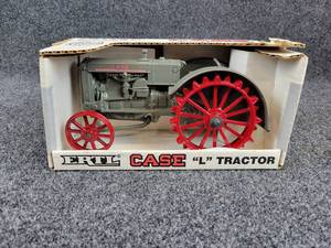 lot 20 image: ERTL 1929-40 Case Model L Tractor Die Cast 116 Scale Tractor in Original Box