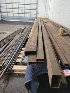 lot 102 image: Large Lot 130 Feet of Mild Steel Rectangle Tubing - See Description for Details