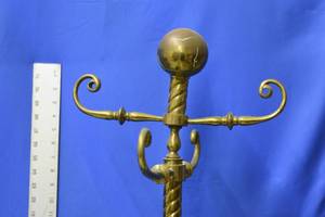 lot 36A image: Heavy Brass Coat Stand
