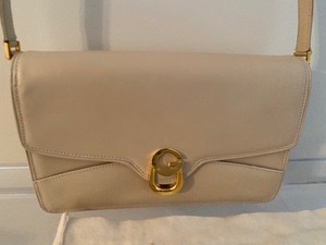 lot 6 image: Vintage Gucci Leather Handbag