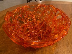 lot 29 image: Vintage Plastic Spaghetti Bowl