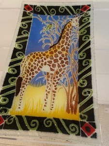 lot 25 image: Glass Infused Giraffe Themed Tray