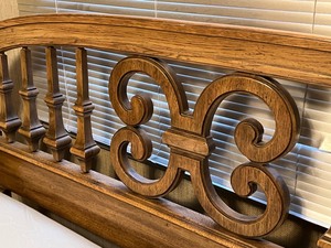 lot 56 image: Queen HeadboardFrame