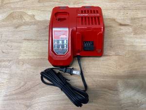 lot 39 image: MILWAUKEE M12 and M18 12-Volt18-Volt Lithium-Ion Multi-Voltage Rapid Battery Charger