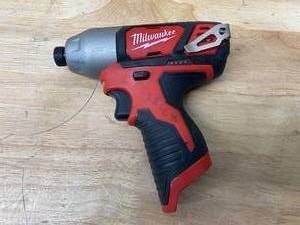 lot 13 image: MILWAUKEE M12 12-Volt Lithium-Ion Cordless 14 in. Hex Impact (Tool-Only)