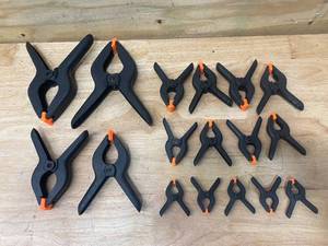 lot 89 image: NEOCRAFT 16Pc Spring Clamps