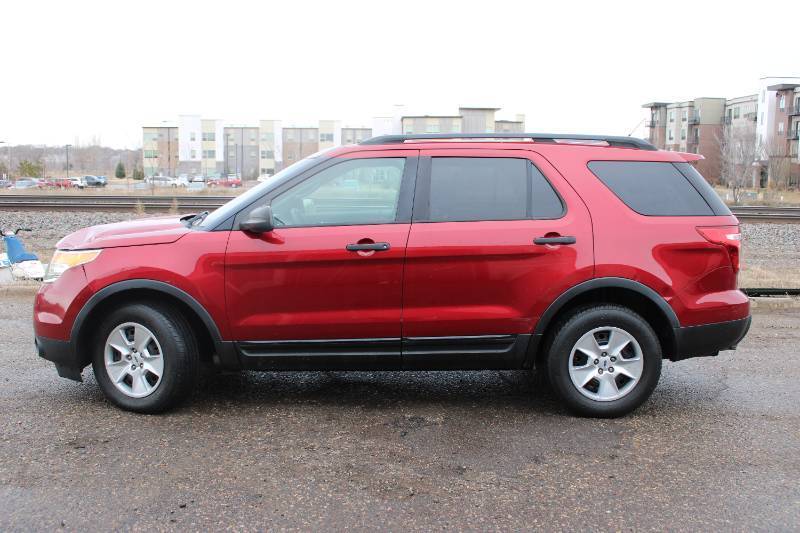 lot 5 image: 2013 Ford Explorer - 4x4