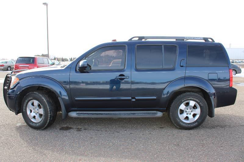 lot 9A image: 2007 Nissan Pathfinder - 4WD