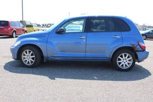 lot 19 image: 2007 Chrysler PT Cruiser SE