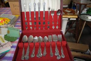 National Stainless Dinnerware Set i...