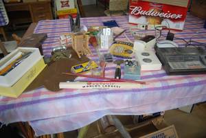 Vintage Scanner, Clock Radio, and o...