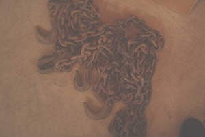 Heavy log chains with large hooks...
