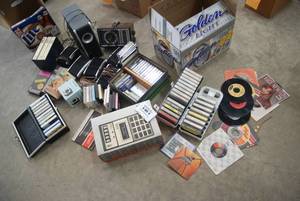 Speakers vintage music cassette pla...