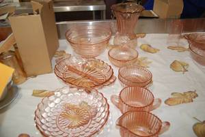Lot of vintage glassware...