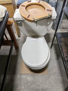 Gerber 1.6 gpf6.0 Lpf Toilet, and ...