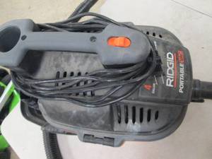 rigid portable 4 gallon wet dry vac...