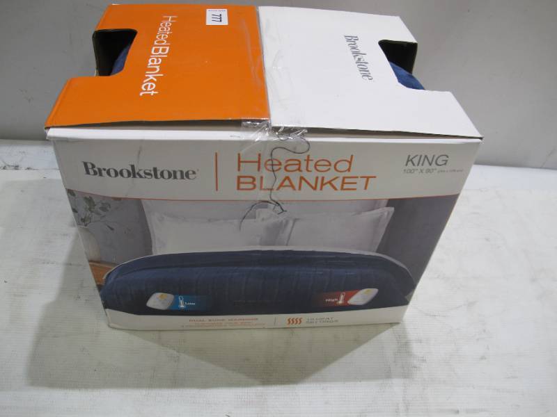 lot 560 image: Brookstone Navy Blue - Heated Blanket Dual Zone Warming King Size 100 X 90